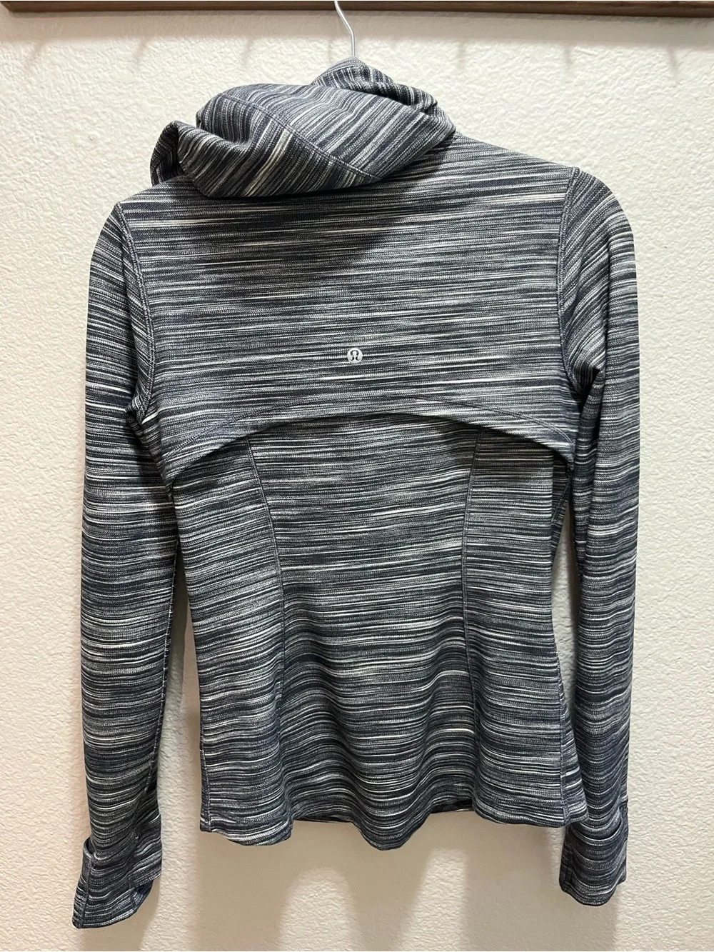Women’s Gray Striped Lululemon Jacket